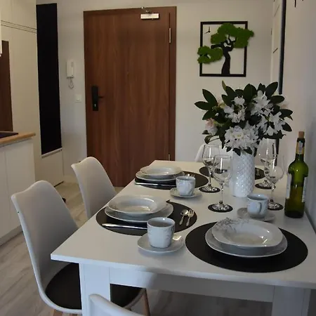 Apartman B13 Park
